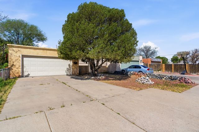 609 Alvarado Drive SE, Albuquerque, NM 87108