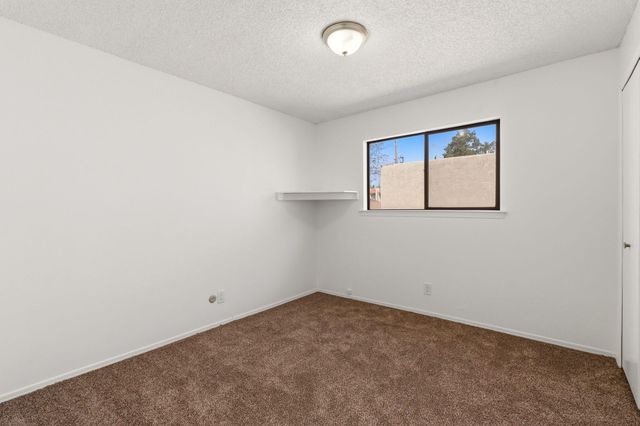 609 Alvarado Drive SE, Albuquerque, NM 87108