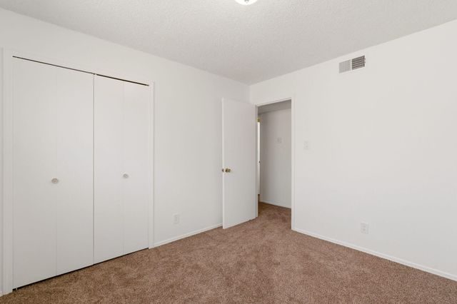 609 Alvarado Drive SE, Albuquerque, NM 87108