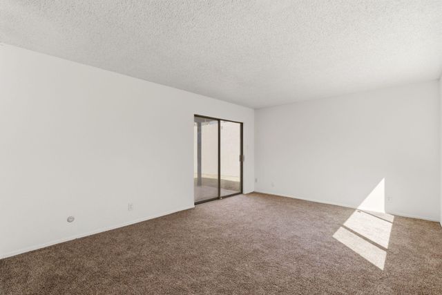 609 Alvarado Drive SE, Albuquerque, NM 87108