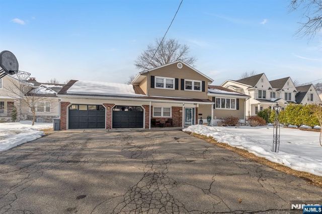 490 Albert Place, New Milford, NJ 07646