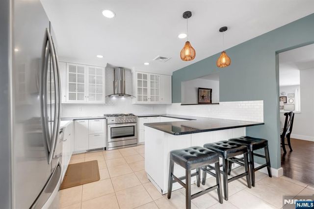 490 Albert Place, New Milford, NJ 07646