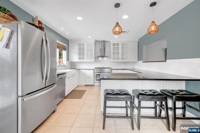 490 Albert Place, New Milford, NJ 07646