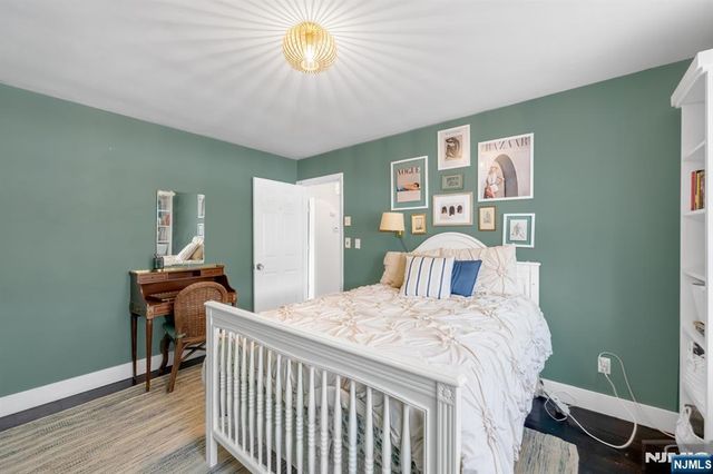 490 Albert Place, New Milford, NJ 07646