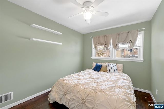 490 Albert Place, New Milford, NJ 07646