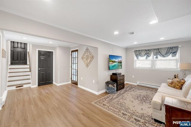 490 Albert Place, New Milford, NJ 07646