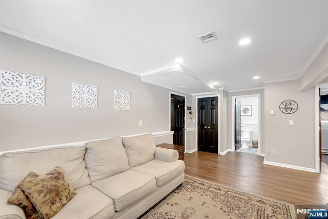 490 Albert Place, New Milford, NJ 07646