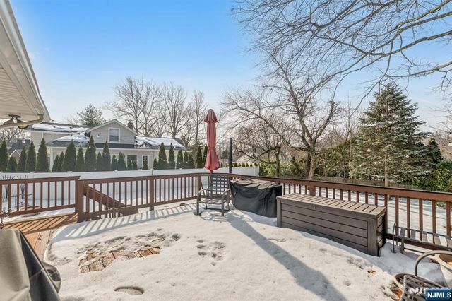 490 Albert Place, New Milford, NJ 07646