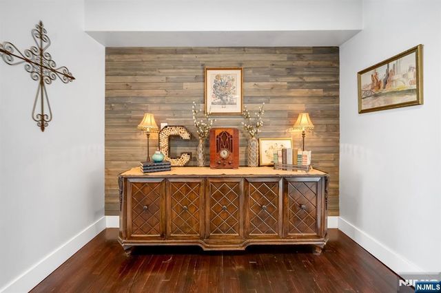 490 Albert Place, New Milford, NJ 07646