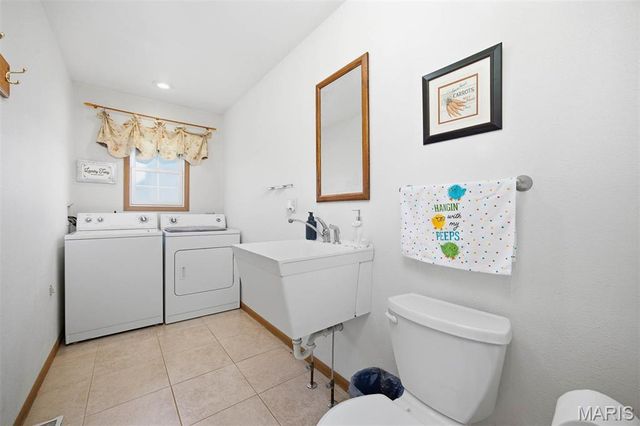 12003 Emerald Road, Carlyle, IL 62231