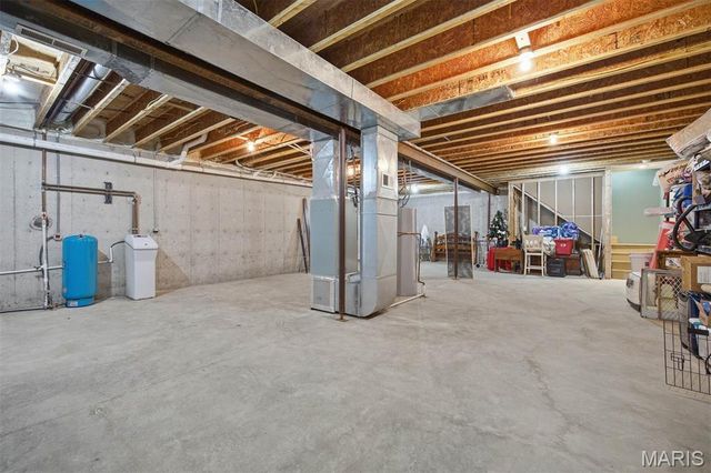 12003 Emerald Road, Carlyle, IL 62231