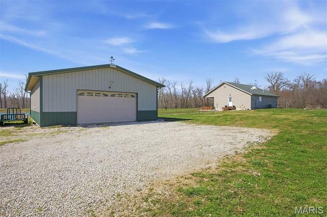 12003 Emerald Road, Carlyle, IL 62231