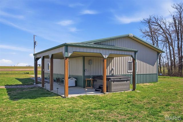 12003 Emerald Road, Carlyle, IL 62231