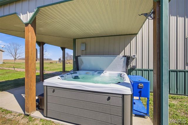 12003 Emerald Road, Carlyle, IL 62231