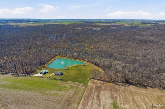 12003 Emerald Road, Carlyle, IL 62231