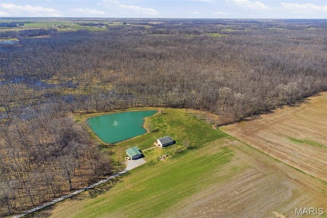 12003 Emerald Road, Carlyle, IL 62231