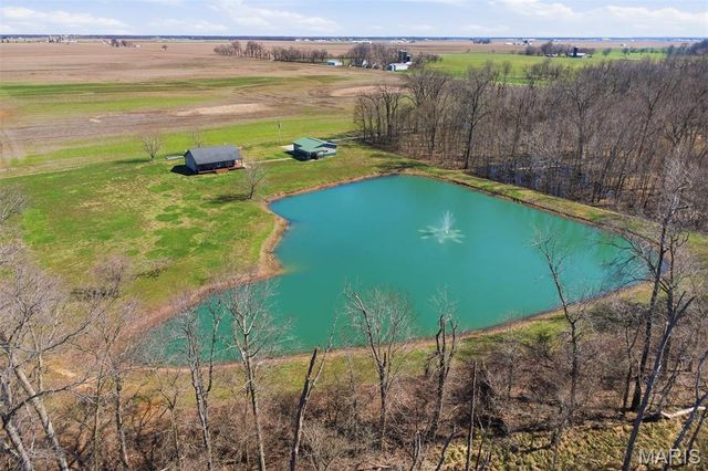 12003 Emerald Road, Carlyle, IL 62231