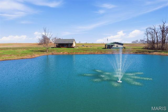 12003 Emerald Road, Carlyle, IL 62231