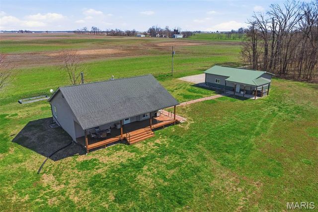 12003 Emerald Road, Carlyle, IL 62231