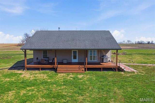 12003 Emerald Road, Carlyle, IL 62231