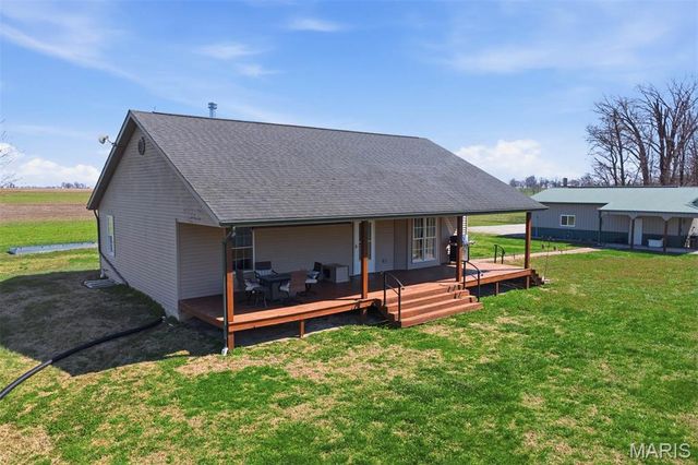 12003 Emerald Road, Carlyle, IL 62231