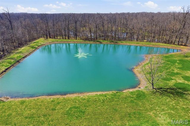 12003 Emerald Road, Carlyle, IL 62231