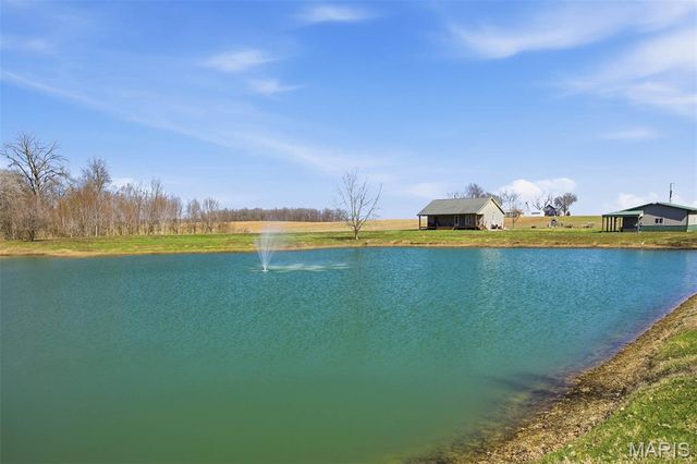 12003 Emerald Road, Carlyle, IL 62231