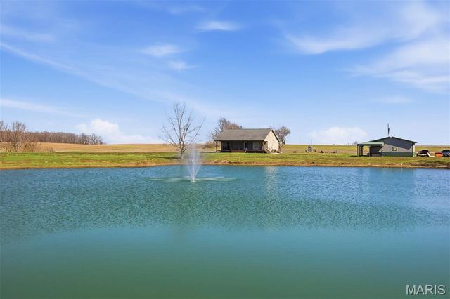 12003 Emerald Road, Carlyle, IL 62231