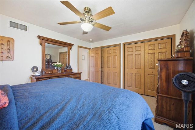 12003 Emerald Road, Carlyle, IL 62231