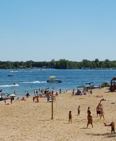 6797 Beechnut Court, Canadian Lakes, MI 49346