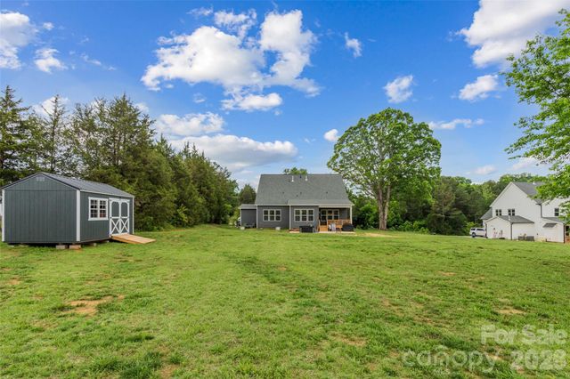 310 Triple Ponds Court, Clover, SC 29710