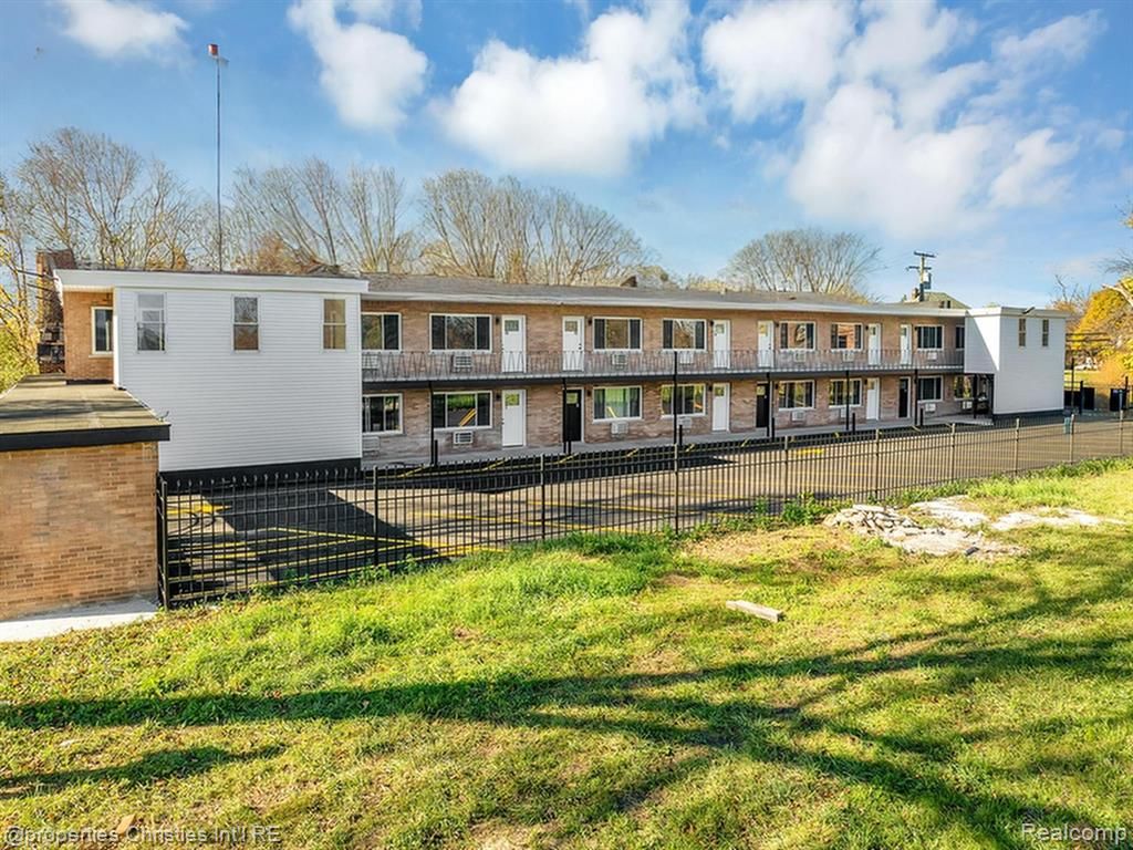 44 Highland Street 8, Highland Park, MI 48203