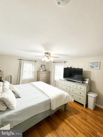 235 RODNEY CIR, Bryn Mawr, PA 19010