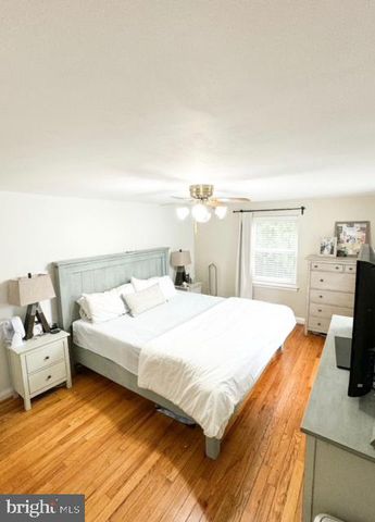 235 RODNEY CIR, Bryn Mawr, PA 19010