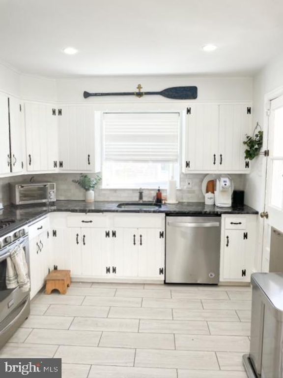 235 RODNEY CIR, Bryn Mawr, PA 19010