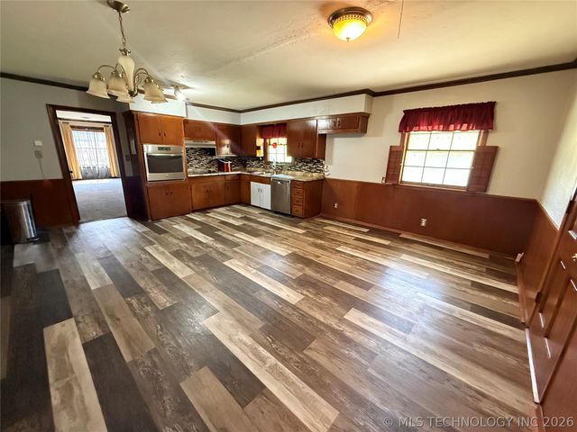 1737 Winchester, Ardmore, OK 73401
