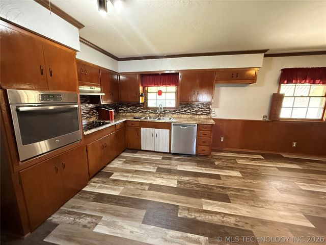 1737 Winchester, Ardmore, OK 73401