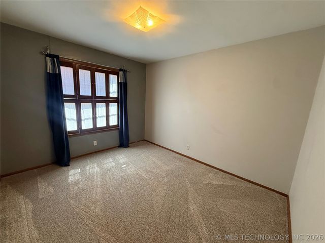 1737 Winchester, Ardmore, OK 73401