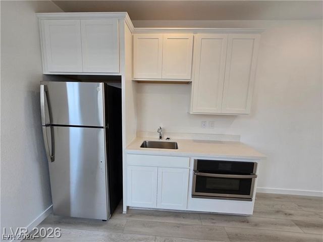 530 Preston Crest Street, Henderson, NV 89011