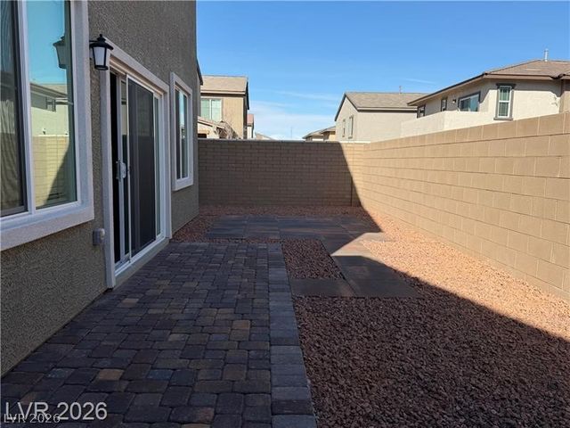 530 Preston Crest Street, Henderson, NV 89011