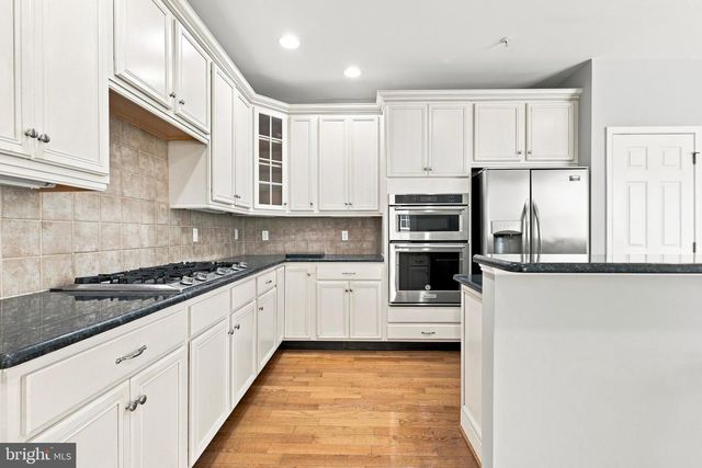 406 DORNISHWOOD PL, Chalfont, PA 18914