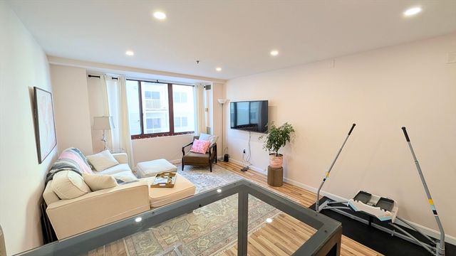 350 Revere Beach Blvd 2U, Revere, MA 02151