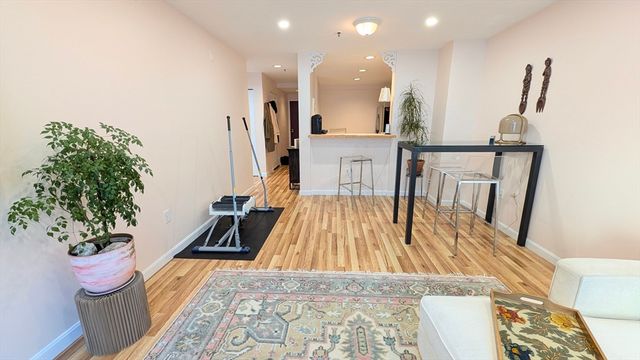 350 Revere Beach Blvd 2U, Revere, MA 02151