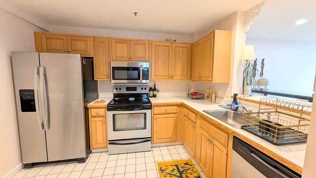 350 Revere Beach Blvd 2U, Revere, MA 02151