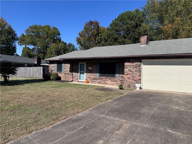 3 Crestwood Lane, Clarksville, AR 72830