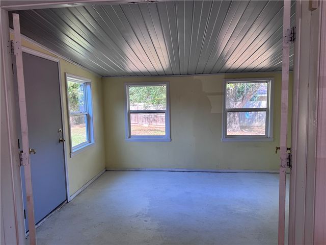 3 Crestwood Lane, Clarksville, AR 72830