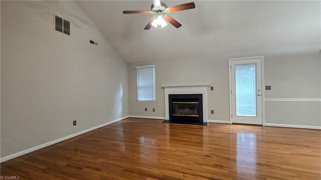 1704 Gales Court, Winston-salem, NC 27103