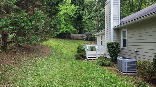 1704 Gales Court, Winston-salem, NC 27103