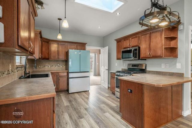 5960 W Hollywood Road, Wasilla, AK 99623