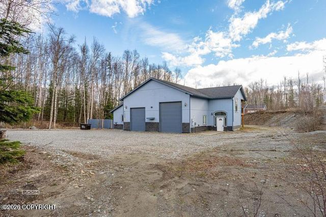 5960 W Hollywood Road, Wasilla, AK 99623